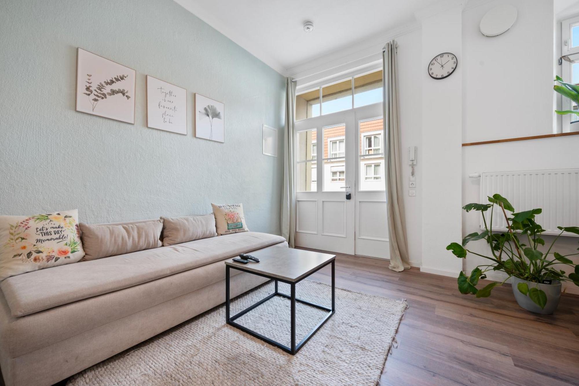 Backhome - Business&Family - Fantastische Schlosslage, Smarttv, Netflix, 50Qm, 24H Checkin - Apartment 1 루드빅스부르크 외부 사진