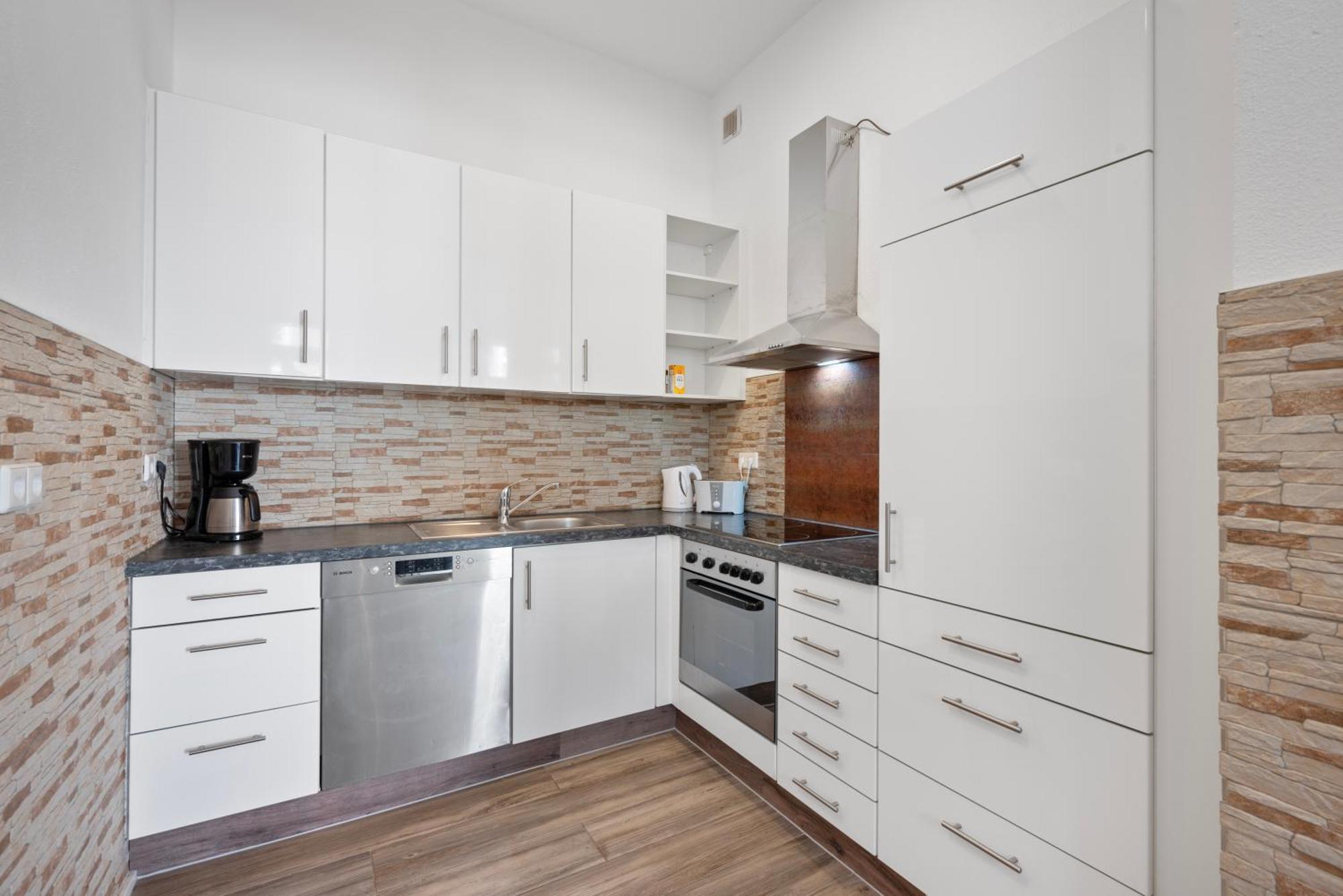 Backhome - Business&Family - Fantastische Schlosslage, Smarttv, Netflix, 50Qm, 24H Checkin - Apartment 1 루드빅스부르크 외부 사진